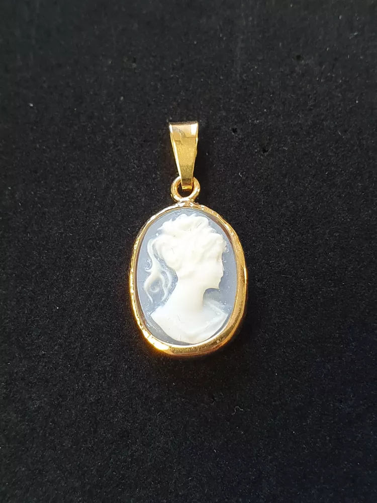 Camé hänge blå 18K 180736H