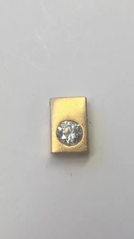 Hängsmycke 18K guld 181064H