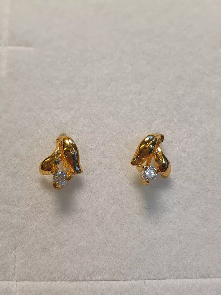 Örhänge Blad m cz 18K 180739Ö