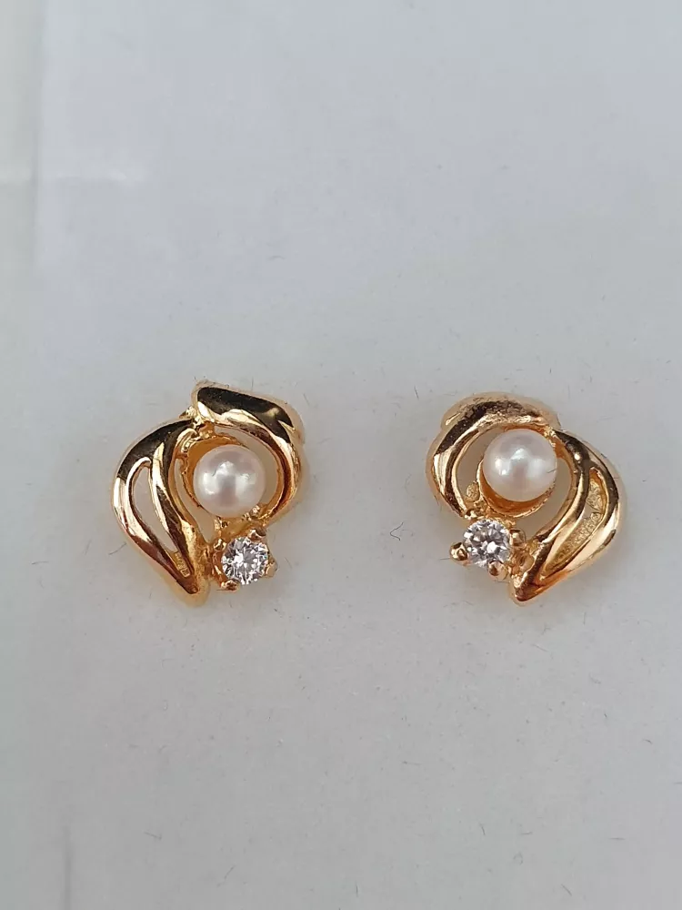 Örhänge m pärla/cz 18K 180750Ö