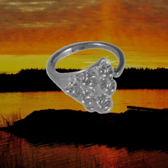 Vaisa ring