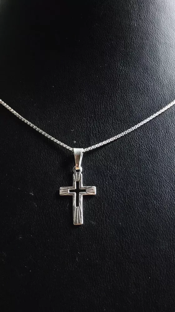 Detaljerat kors silver 9251263H