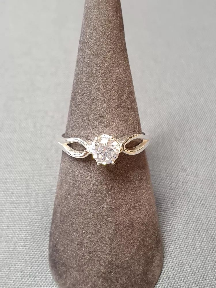 Ring m 4mm cz 9250760R