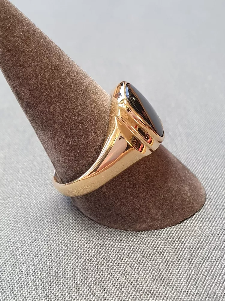 Klackring m onyx 63,0 8,7gr 18K