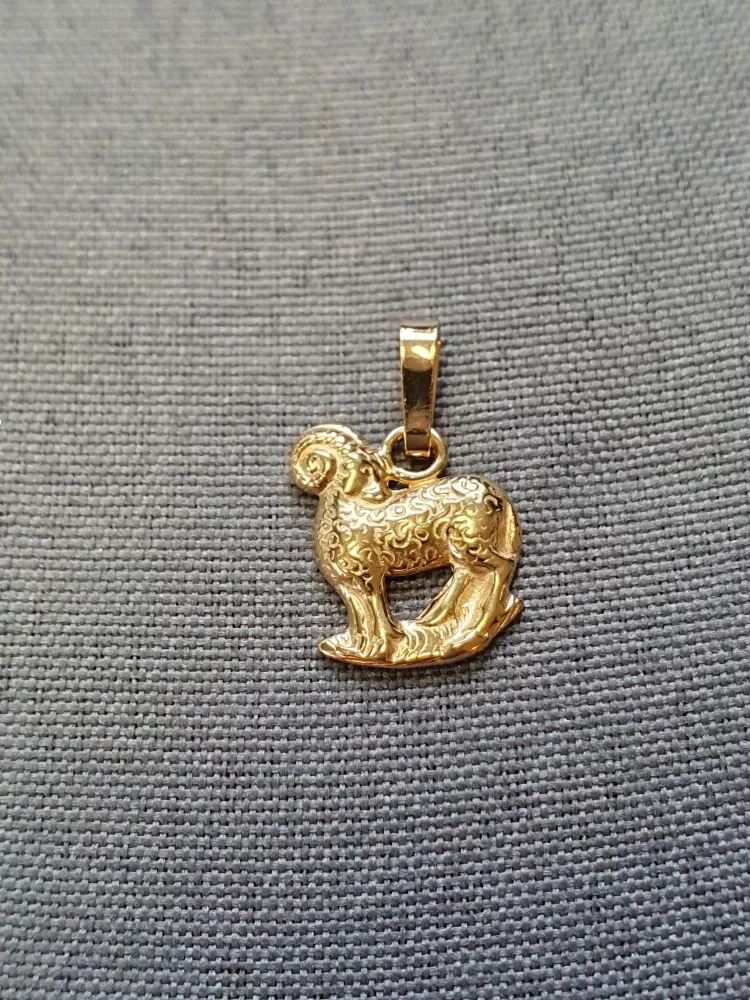 Väduren hängsmycke 18K 180166H