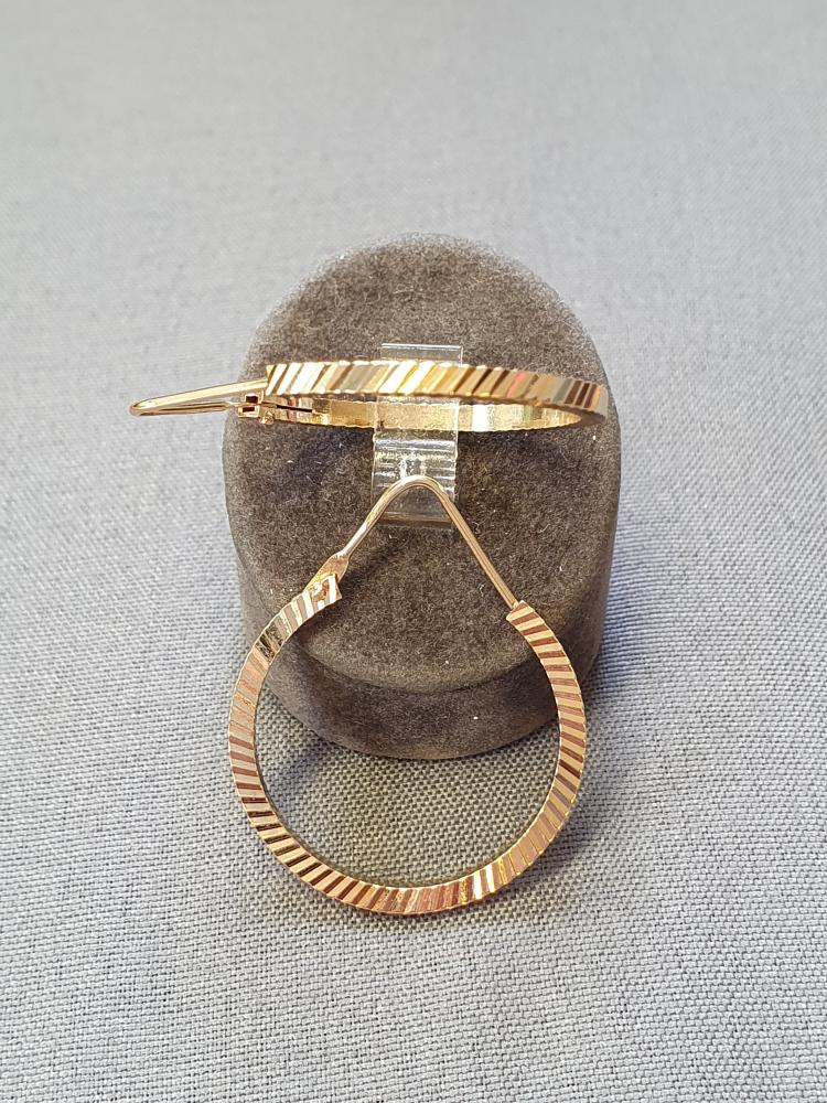 Creoler mönstrade 3,9gr 18K