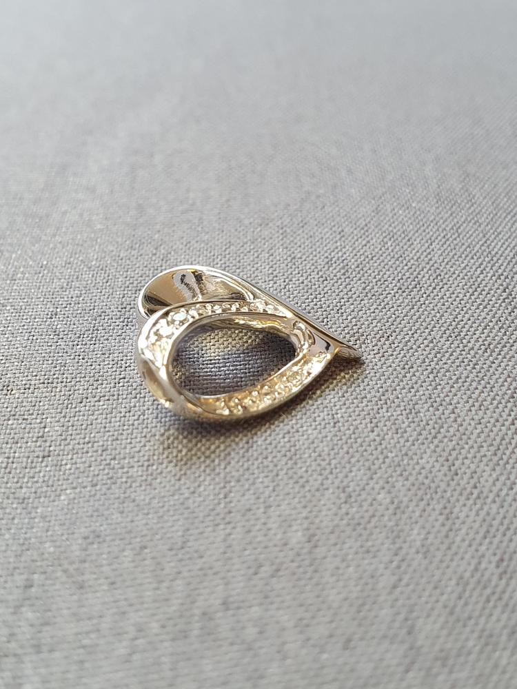 Hängsmycke hjärta m cz 2,3gr 18K