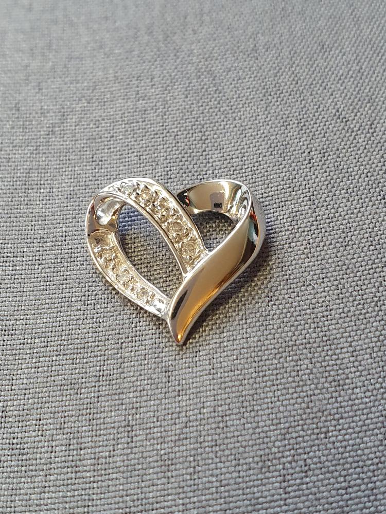 Hängsmycke hjärta m cz 2,3gr 18K