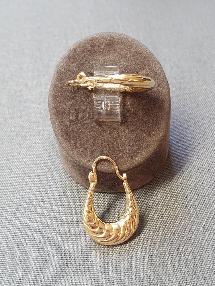 Creolörhängen m mönster 1,5gr 18K