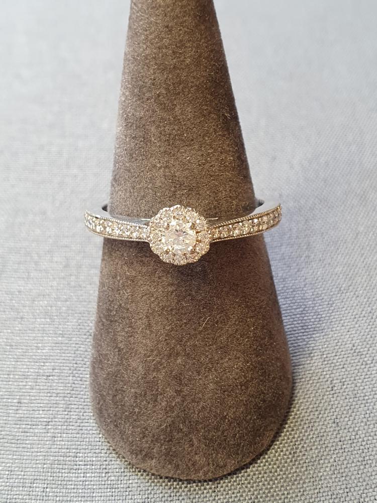 Ring m diamanter 58,0 4,4gr 18Kvg