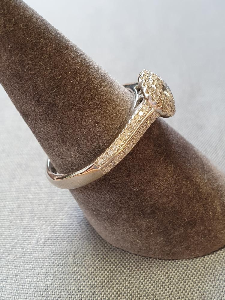 Ring m diamanter 56,0 4,1gr 18Kvg