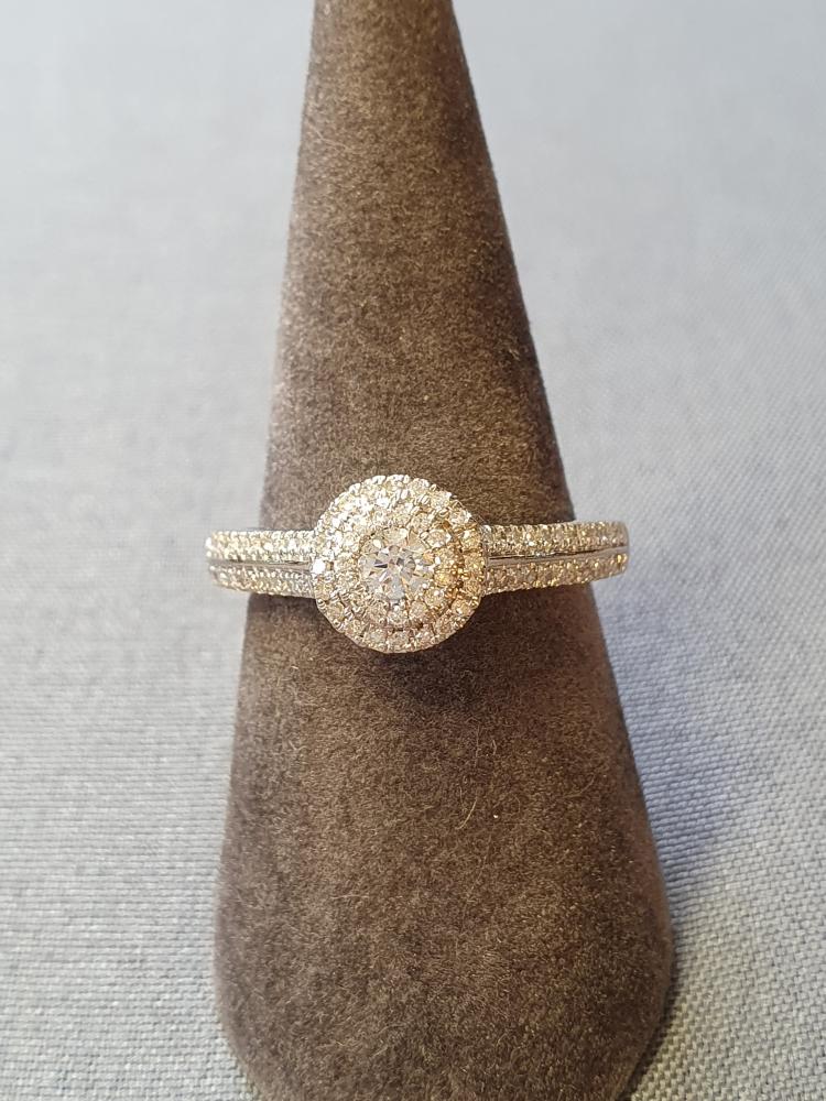 Ring m diamanter 56,0 4,1gr 18Kvg