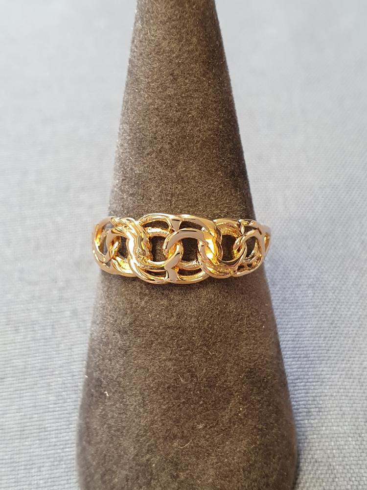 Bismarck ring 54,0 1,9gr 18K