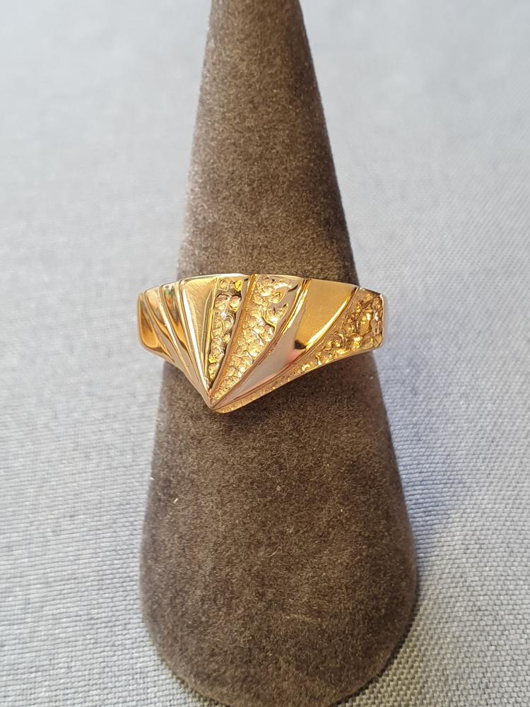 Ring m mönster 57,0 5,6gr 18K