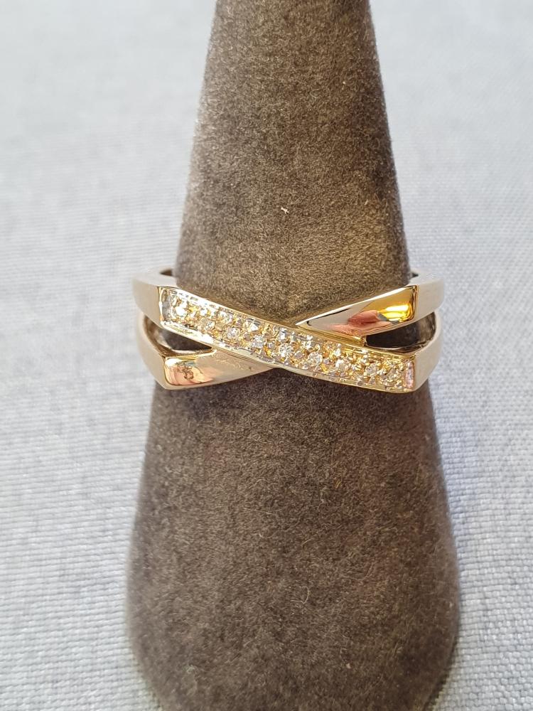 Ring med cz stenar 55,0 3,8gr 18K