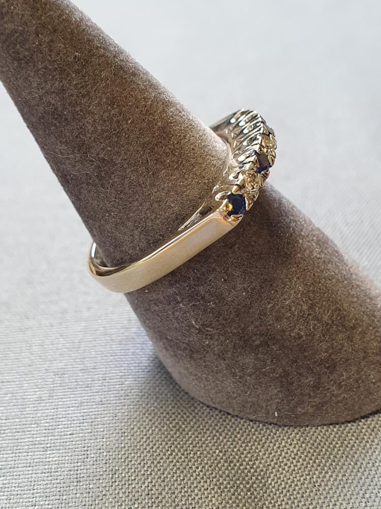 Ring m diamanter o safirer 54,0 4,1gr 18K vitguld