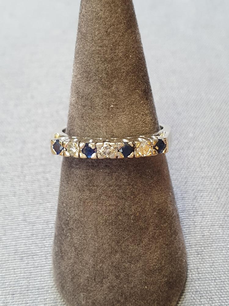 Ring m diamanter o safirer 54,0 4,1gr 18K vitguld