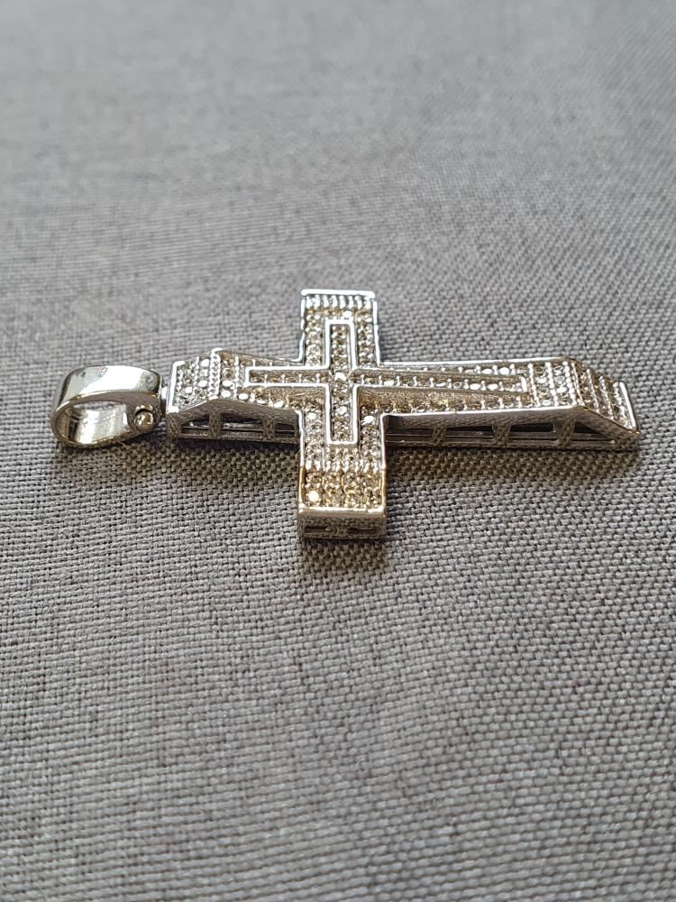 Kors med stenar 3,9gr 14K vitguld