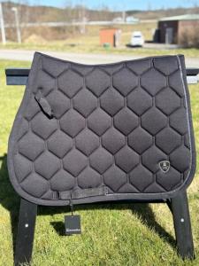 CavalPrune Hoppschabrak Svart