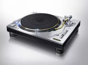 Technics SL-1200GME Master Edition