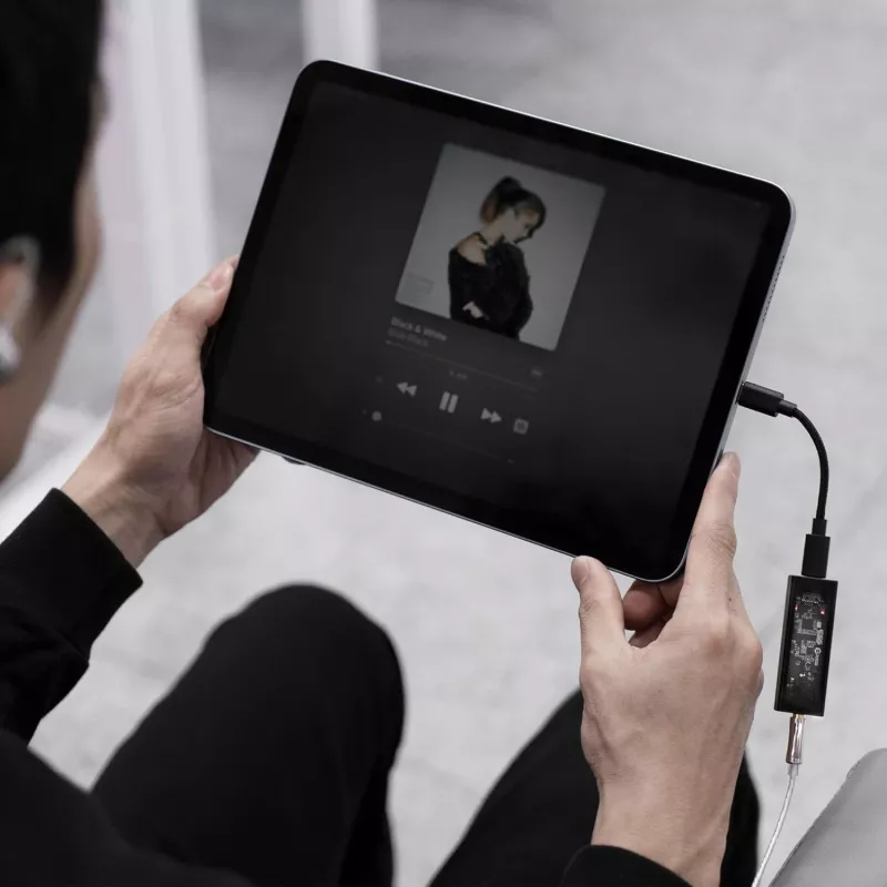 Questyle M12i