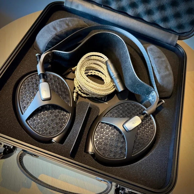 MEZE Audio Empyrean II - Demoex