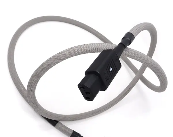 Chord Company Shawline Power