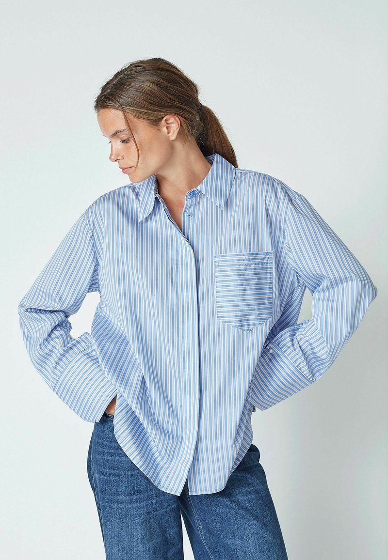 CO' COUTURE FINA STRIPE SHIRT