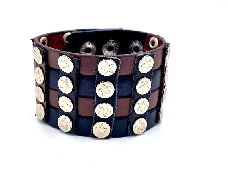 Leather bracelet with stars