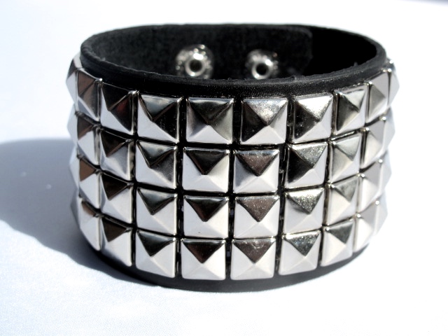 Black leather bracelet with pyramid studs