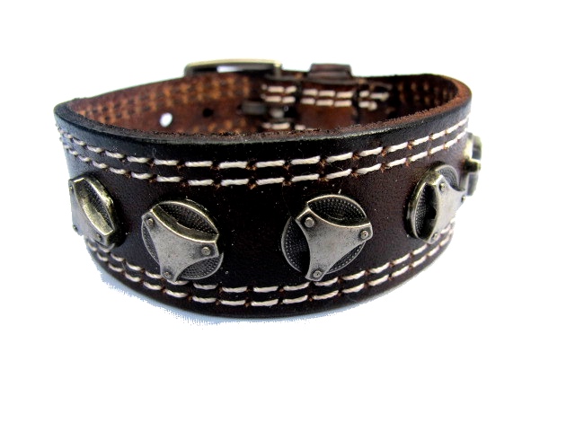 Brown leather bracelet with jewelry
