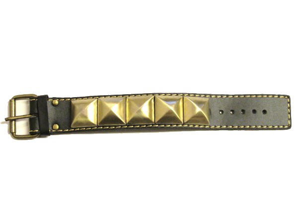 Leather bracelet with pyramid studs