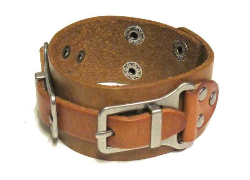 Leather bracelet with two buckles