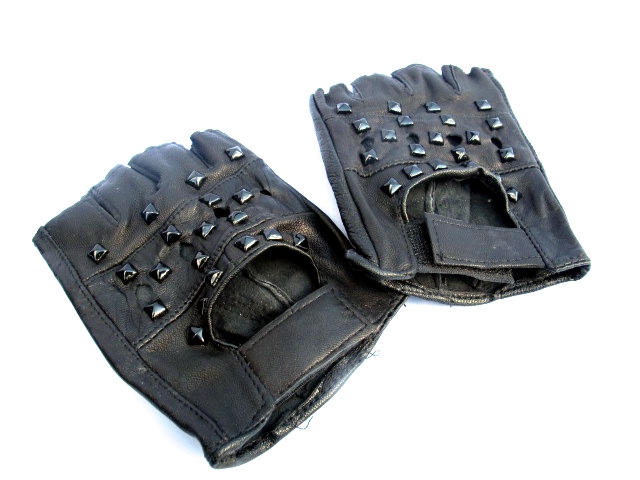 Fingerless leather gloves with black rivets