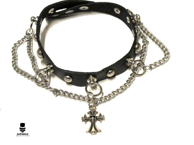 Rivet necklace - Chains and cross
