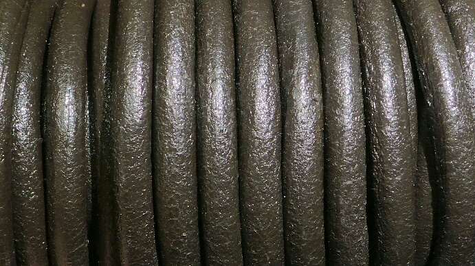 Europeiskt lädersnöre 8 mm.