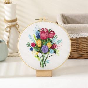 Embroidery kit Tulip  with plastic frame 20 cm. Ø
