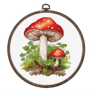 Embroidery kit "Amanita Muscaria" 11x13 cm. incl. Hoop.