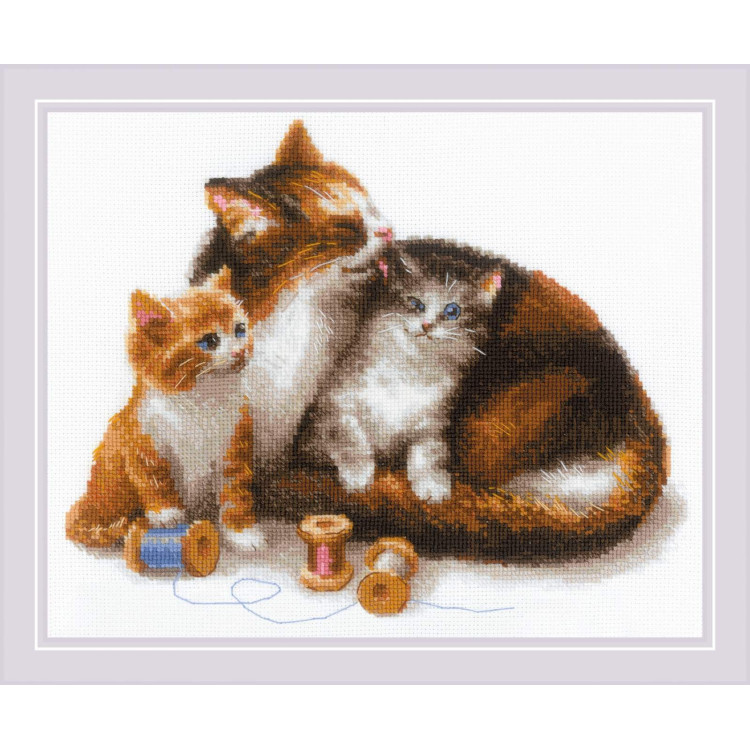 Embroidery Kit Kittens with mother. 24x30 cm.