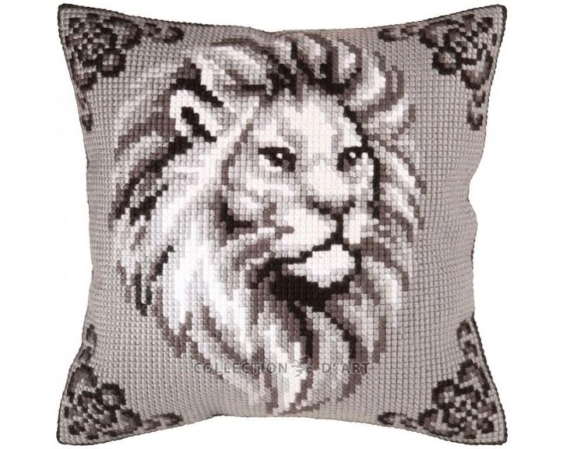 Printed Tapestry Canvas pillow case "Lion" 40x40 cm