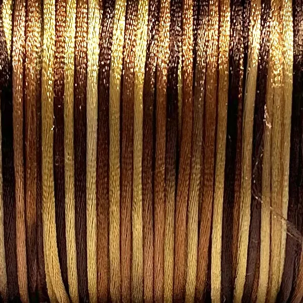 Satintråd/Rattail 1 mm. Rainbow Brown.