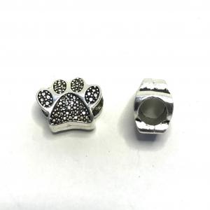 Metal bead paw