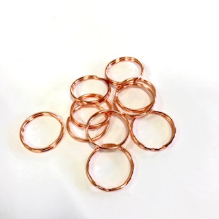 Nyckelringar 18 mm.10 st. Rosé.