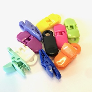 Plastic clips Randomize colors 10 pc/ pkg.