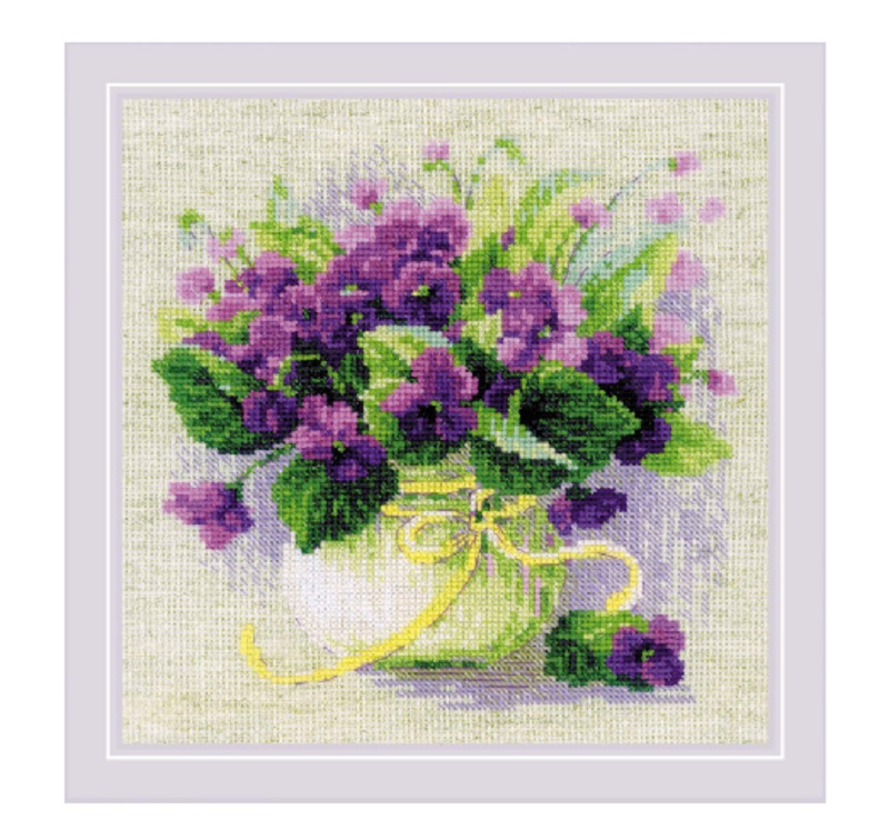 Embroidery Kit Violetts 22x22 cm.
