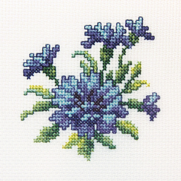 Embroidery kit "Cornflower" 10x10 cm.