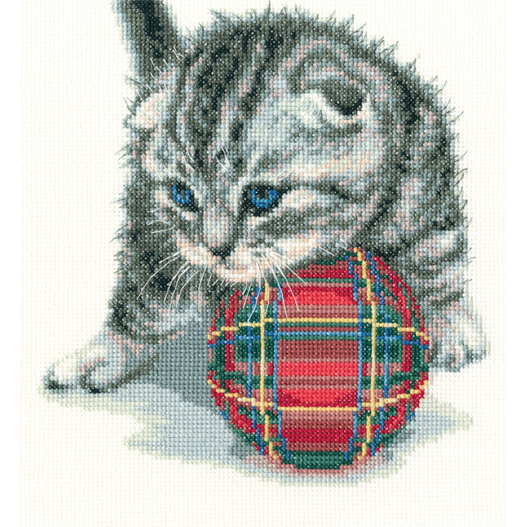 Broderikit "Lekfull Kattunge" 20x20 cm.