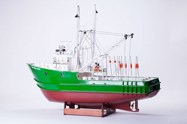 ANDREA GIAL RC - WOODEN HULL 1/30
