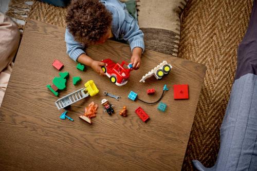 LEGO DUPLO Town Brandbil med slang och brandman 10473