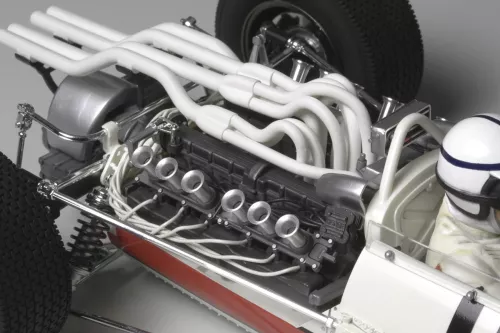 Honda RA273 (w/Photo-Etched Parts) 1:12